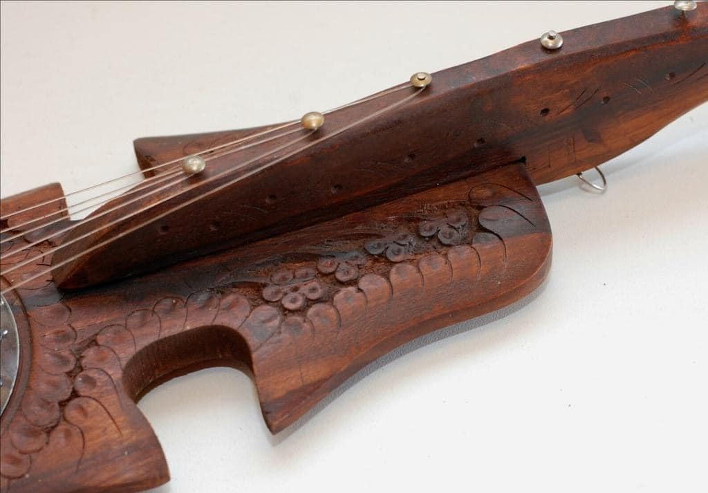 Wooden Guitar Clock Hand Crafted Traditional Artistic Decoration Piece Home decor furniture